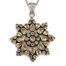 Colier cu pandant statement Mandala din argint decorat cu citrine naturale | India  Colier cu pandant statement Mandala din argint decorat cu citrine naturale | India
