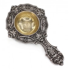 Strecurătoare din argint splendid elaborată în stil Empire | accente de aurire vermeil | cca. 1880 - 1900 Strecurătoare din argint splendid elaborată în stil Empire | accente de aurire vermeil | cca. 1880 - 1900