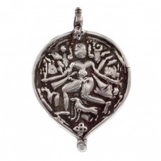 Veche amuletă hindusă Bhairava Shiva manufacturată în argint | India cca.1900 Veche amuletă hindusă Bhairava Shiva manufacturată în argint | India cca.1900