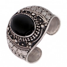 Impresionantă brățară cuff balineză manufacturată ăn argit și onix negru natural | Indonezia Impresionantă brățară cuff balineză manufacturată ăn argit și onix negru natural | Indonezia