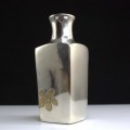 vaza miniaturala japoneza : bronz argintant . Japonia sec XX