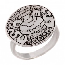 Inel etnic din argint decorat prin gravare manuală cu simboluri ale auspiciilor tibetane | Nepal Inel etnic din argint decorat prin gravare manuală cu simboluri ale auspiciilor tibetane | Nepal