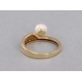 Inel din aur galben 14 k decorat cu o perlă naturală South Sea și diamante | cca. 1960 - 1970