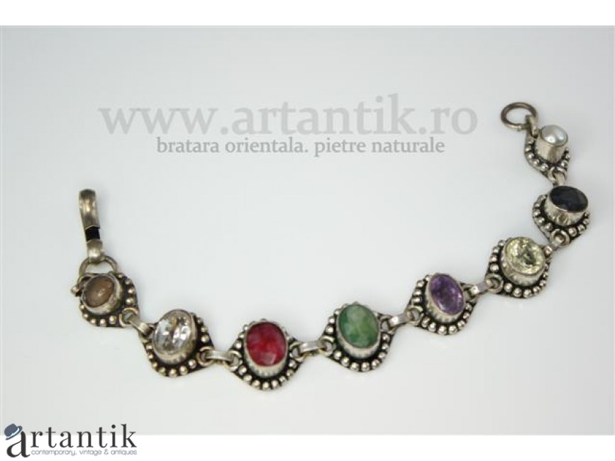 Our company Cilia Inspection veche bratara orientala: PIETRE NATURALE. safir. smarald. rubin. ametist ...